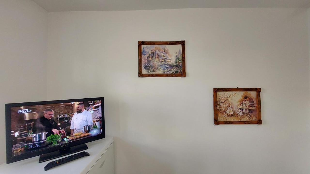 3 Rooms Apartment, Top Center, 1St Floor, Aubg, Free Parking, Pc I5 Ssd, 3 Led Tvs 200 Channels, Wifi, Terrace, Easy-Late Check-In, Stay Before Greece Blagoevgrad Exteriér fotografie
