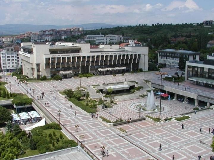 3 Rooms Apartment, Top Center, 1St Floor, Aubg, Free Parking, Pc I5 Ssd, 3 Led Tvs 200 Channels, Wifi, Terrace, Easy-Late Check-In, Stay Before Greece Blagoevgrad Exteriér fotografie