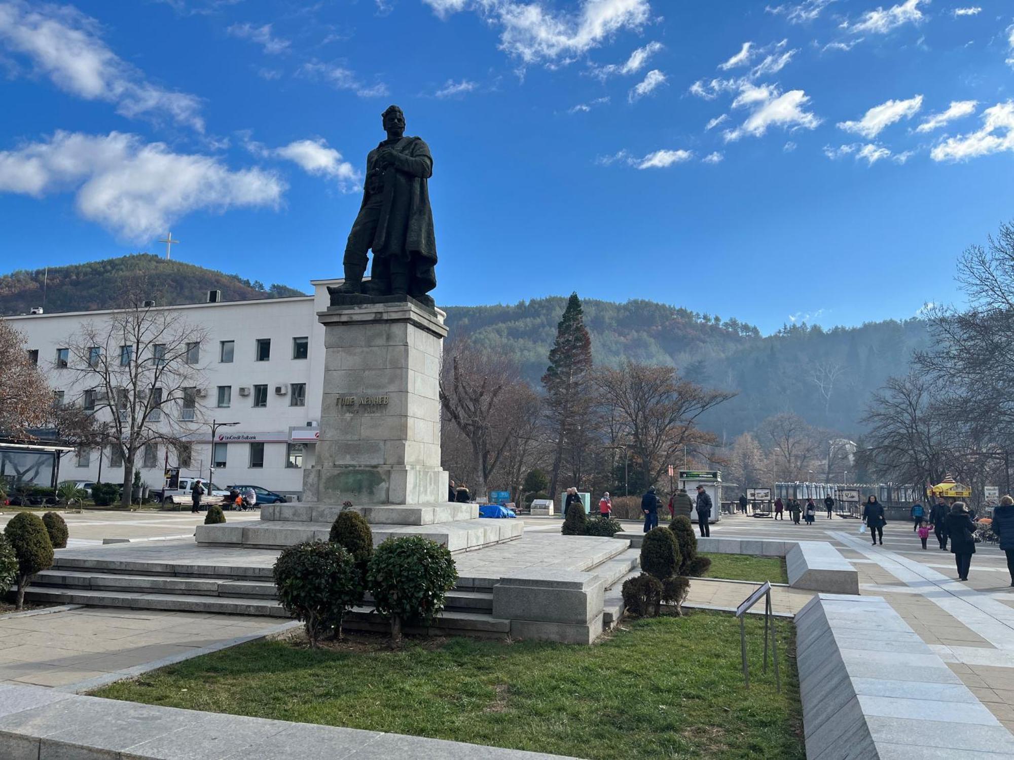 3 Rooms Apartment, Top Center, 1St Floor, Aubg, Free Parking, Pc I5 Ssd, 3 Led Tvs 200 Channels, Wifi, Terrace, Easy-Late Check-In, Stay Before Greece Blagoevgrad Exteriér fotografie